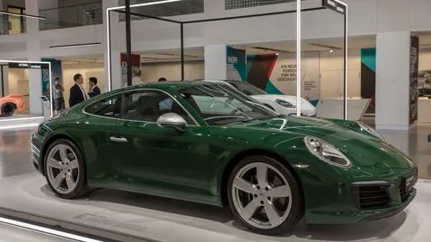 Guess the Car card artwork